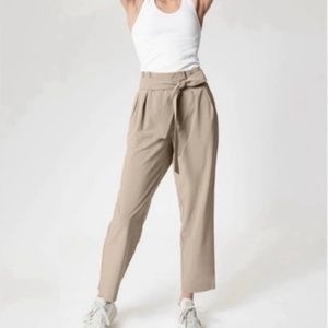 Athleta Skyline II High-Rise Paper Bag Waist Pant US 2